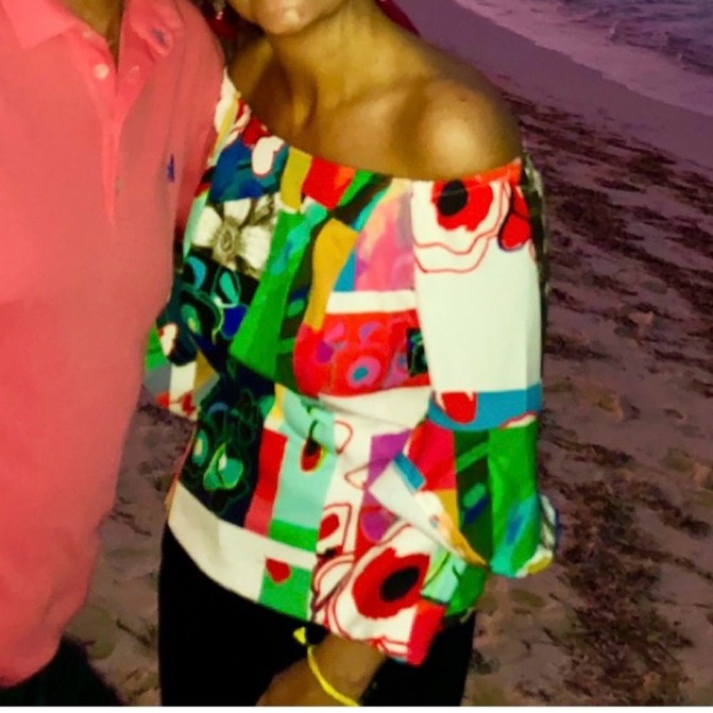 Colorful Abstract Off-Shoulder Top - Picture 7 of 8